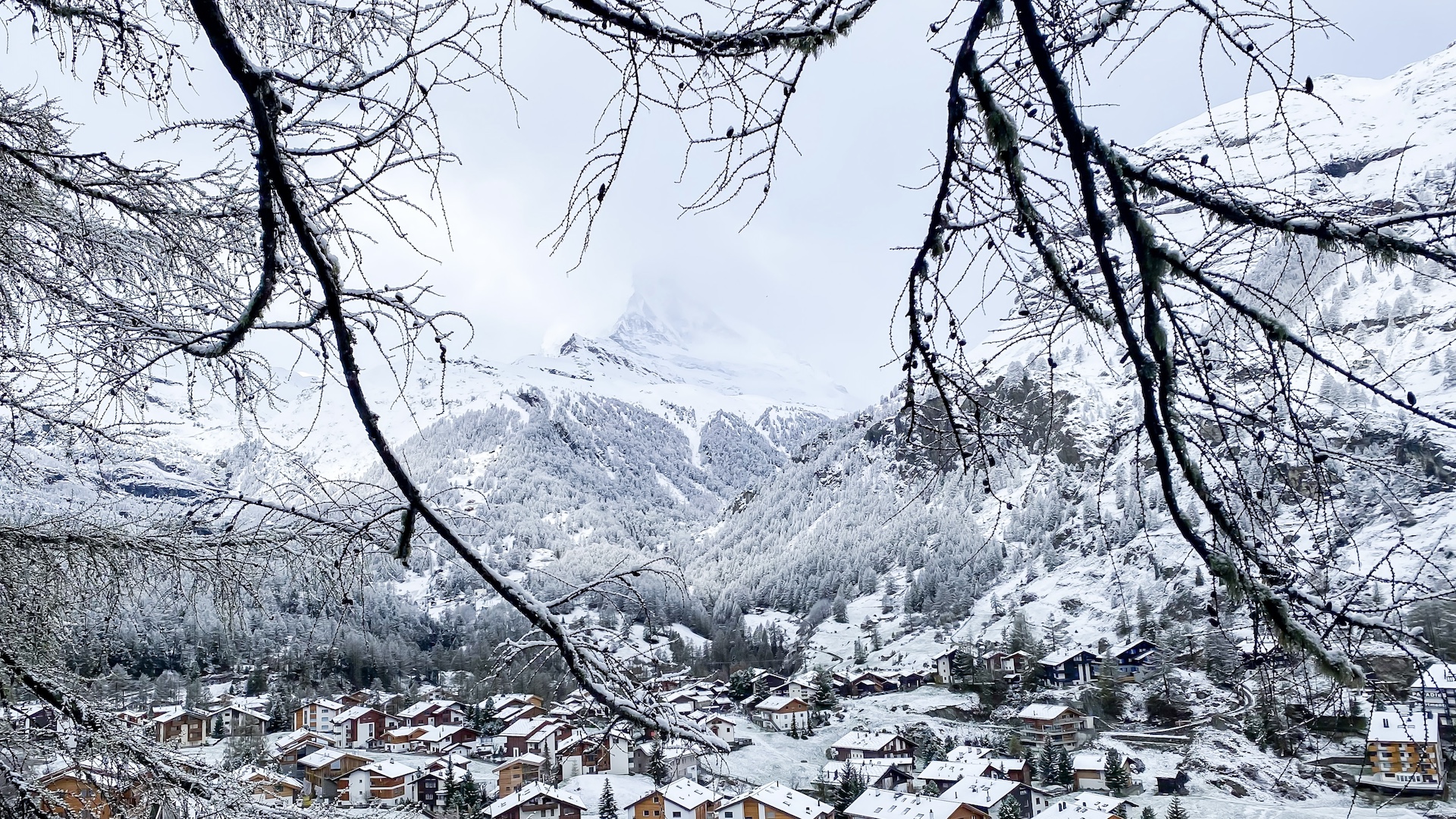 Nachbarschaft des CERVO Mountain Resorts im Winter