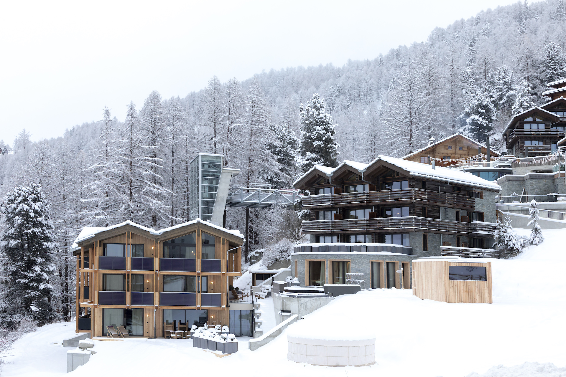 Das CERVO Mountain Resort von Aussen im Winter